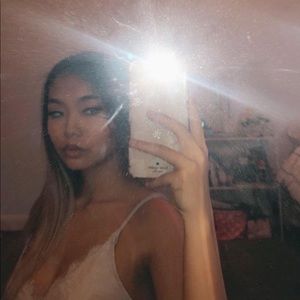 Meet your Posher, Kira